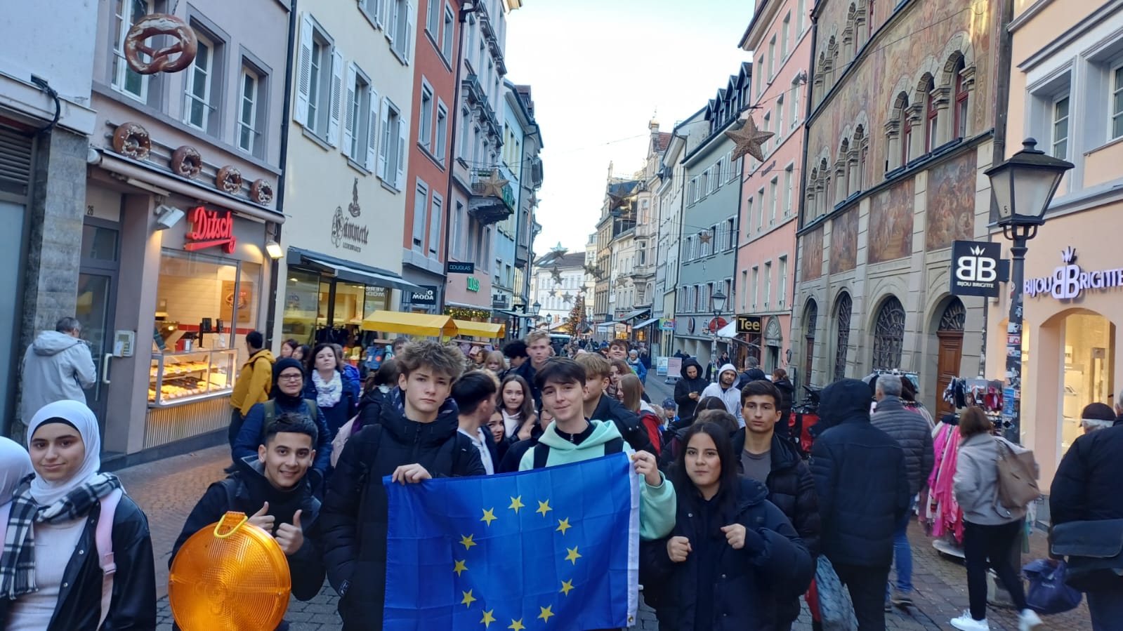 PHOTO-2025-11-27-14-31-56.jpg (224 KB)